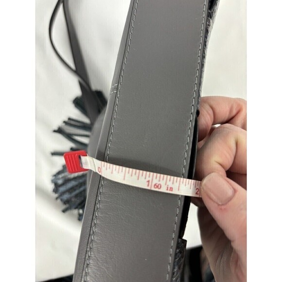 Vince Camuto Josy Woven Leather Crossbody Bag Grey Blue Multi Tassel Reptile - Picture 12 of 16